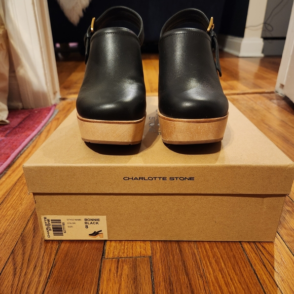 Charlotte Stone Bonnie Clogs in Black (Size 8) - Picture 2 of 4